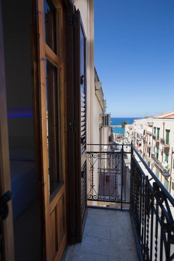 Casa In Centro Apartment Castellammare del Golfo Luaran gambar